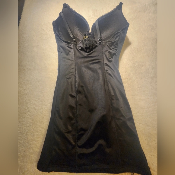 EUC Inspirations by Maidenform Shapewear size 38C - Picture 2 of 7